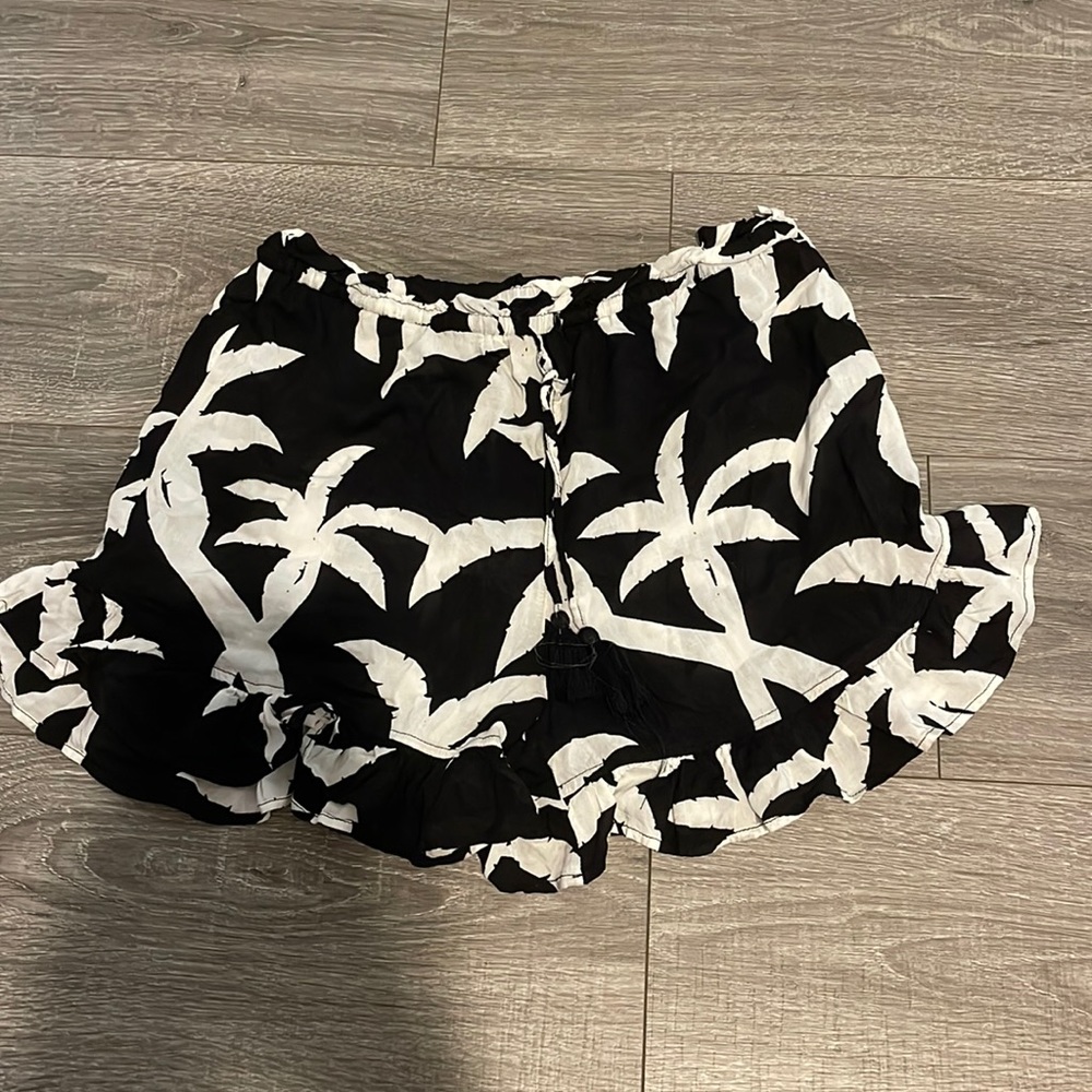 Whalebone Surf Shop shorts. Black & white with palm trees.Never worn.